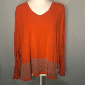 CAbi Women’s Casual Oversized Long Sleeve Comfy Top Size Small Rayon & Spandex